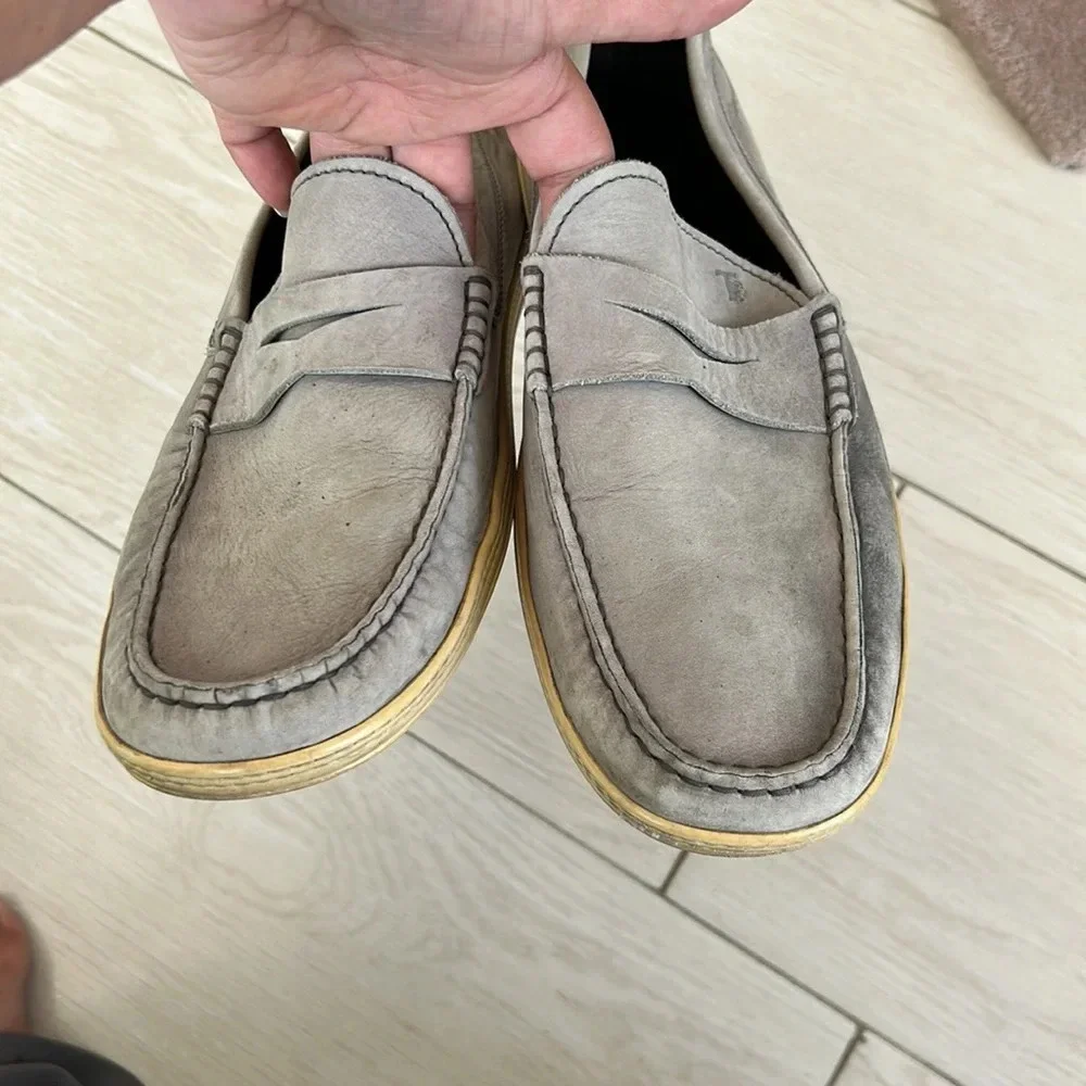 Tod's slip ons